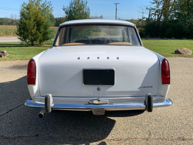 Rover P6 2000 1965 image number 13