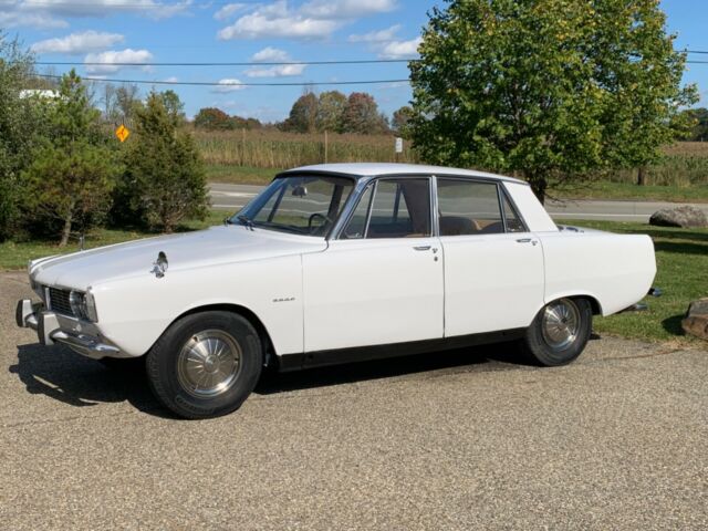 Rover P6 2000 1965 image number 24