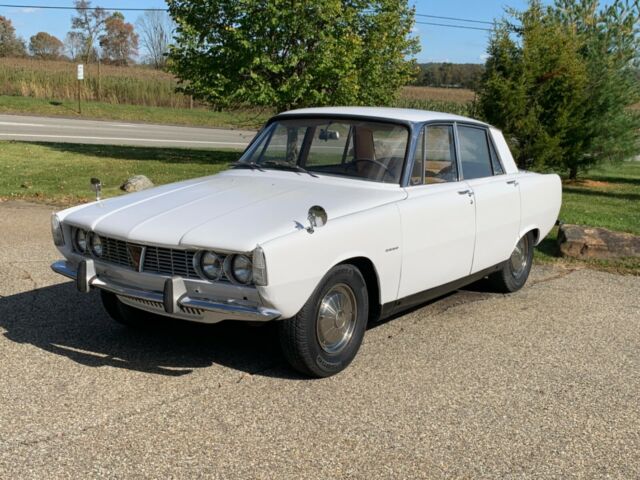 Rover P6 2000 1965 image number 26