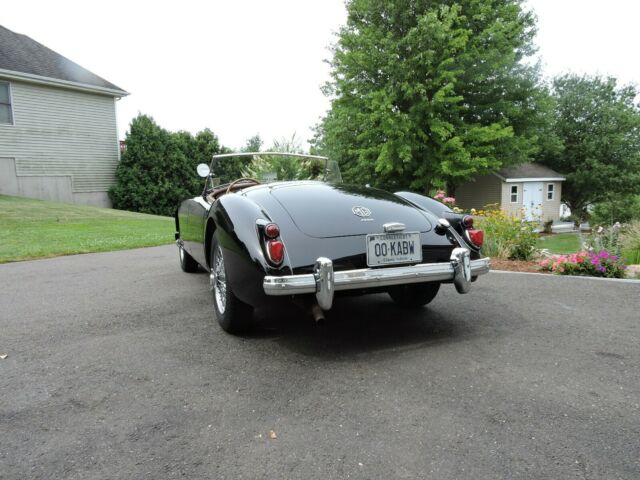 MG MGA 1959 image number 4