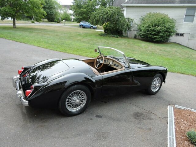 MG MGA 1959 image number 9