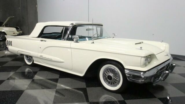 Ford Thunderbird 1960 image number 16