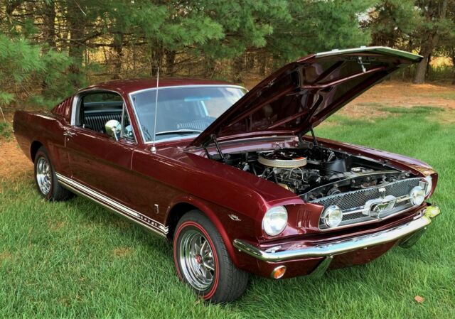 Ford Mustang 1965 image number 1