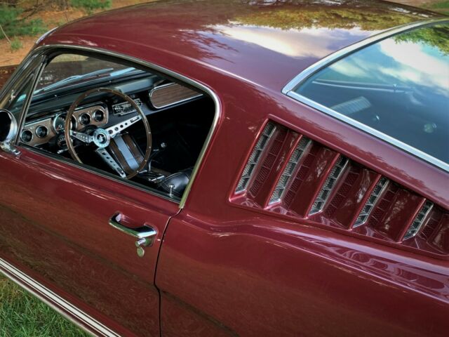 Ford Mustang 1965 image number 16