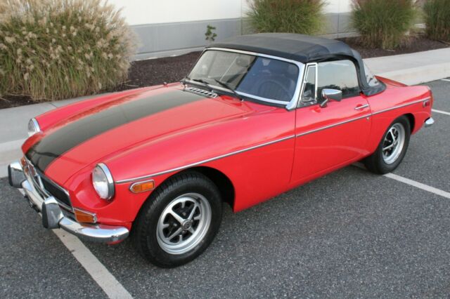 MG MGB 1974 image number 20