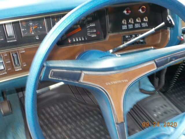 Plymouth Fury 1971 image number 32