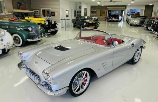 Chevrolet Corvette 1962 image number 25