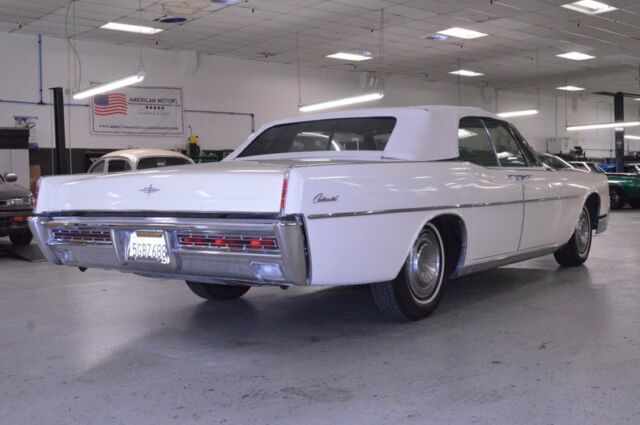 Lincoln Continental 1967 image number 4