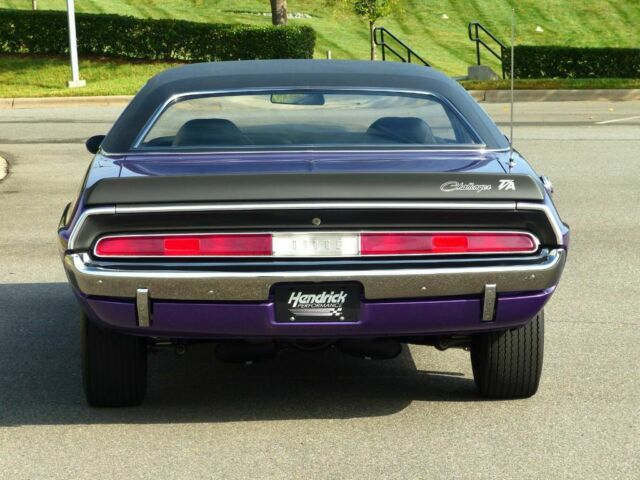 Dodge Challenger T/A 1970 image number 28