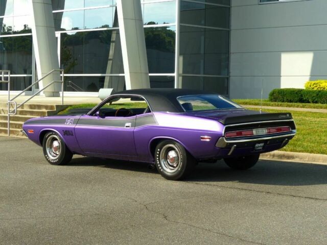 Dodge Challenger T/A 1970 image number 30