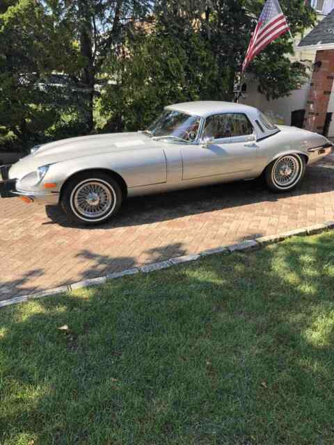 Jaguar XKE 1974 image number 17