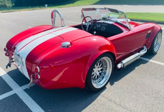 Shelby Cobra 1965 image number 2