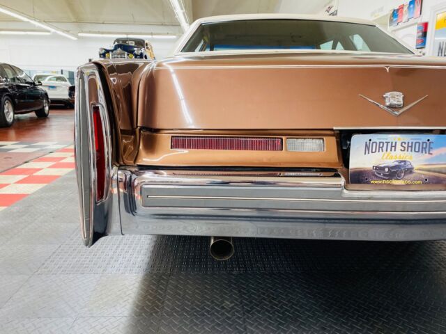 Cadillac DeVille 1975 image number 22