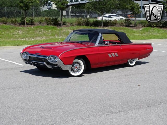 Ford Thunderbird 1963 image number 26