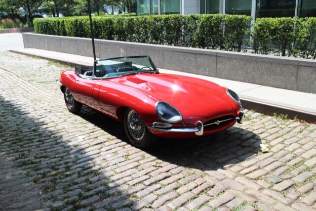 Jaguar XKE E-Type OTS 1965 image number 1