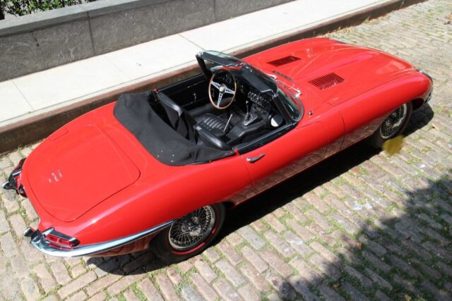 Jaguar XKE E-Type OTS 1965 image number 15