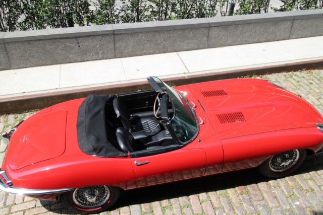 Jaguar XKE E-Type OTS 1965 image number 16