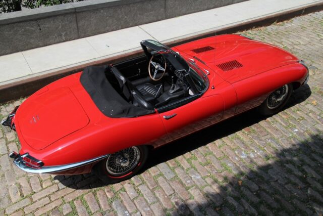 Jaguar XKE E-Type OTS 1965 image number 17