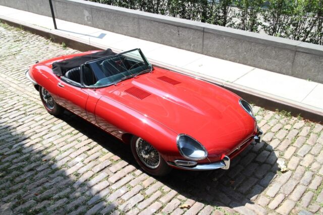 Jaguar XKE E-Type OTS 1965 image number 20