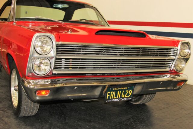 Ford Fairlane 1966 image number 31