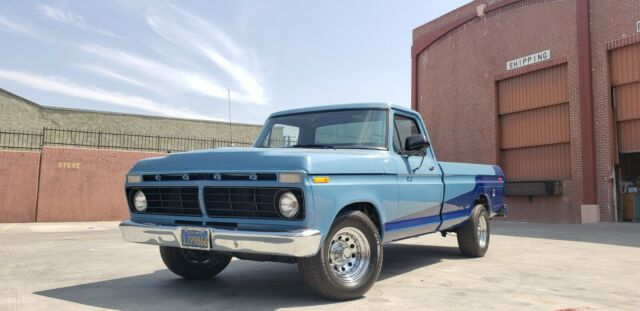 Ford F-100 1974 image number 1