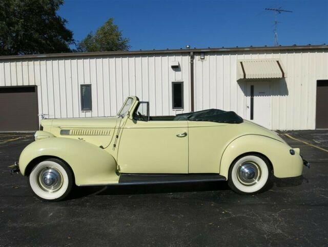 Packard Six Convertible! 1939 image number 27