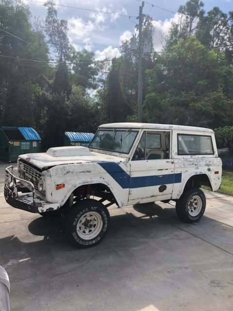 Ford Bronco 1970 image number 0