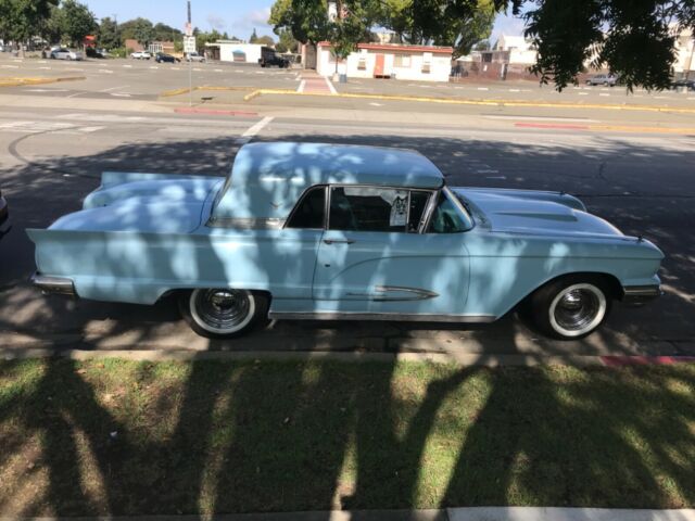 Ford Thunderbird 1959 image number 16