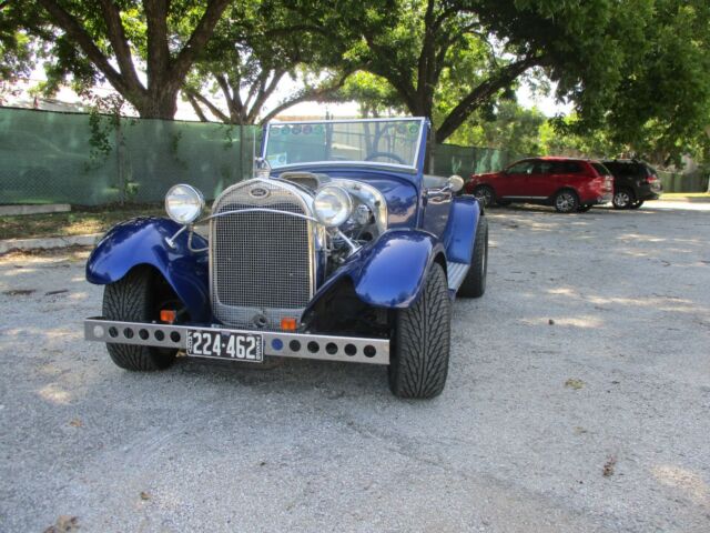 Ford Model B 1928 image number 1