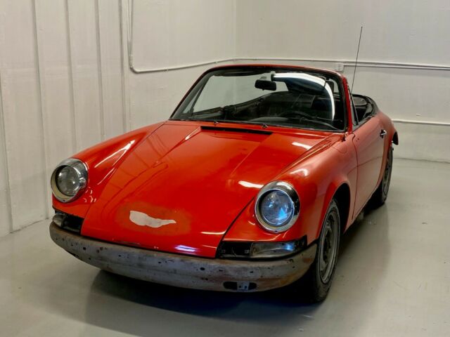 Porsche 911 1971 image number 2