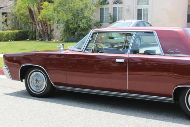 Chrysler Imperial 1966 image number 27