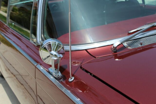 Chrysler Imperial 1966 image number 33