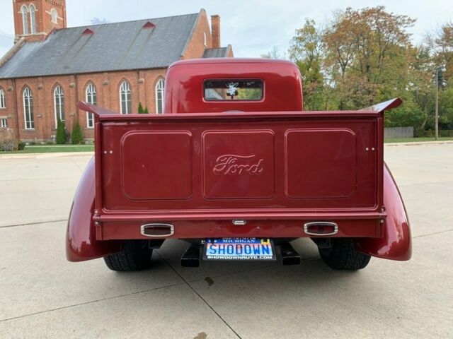 Ford F-100 1947 image number 11