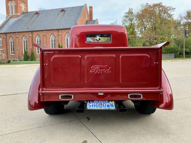 Ford F-100 1947 image number 34