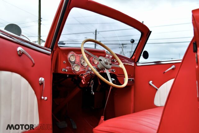 Ford Model 68 Deluxe Cabriolet 1936 image number 15