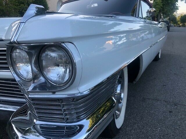 Cadillac DeVille 1964 image number 24