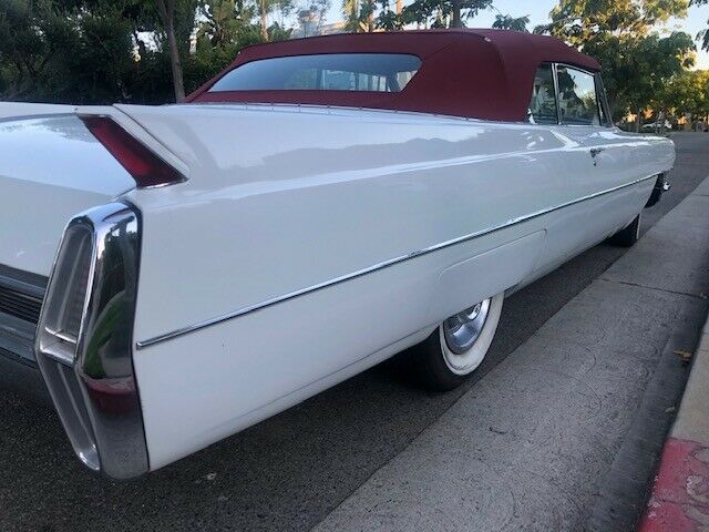 Cadillac DeVille 1964 image number 27