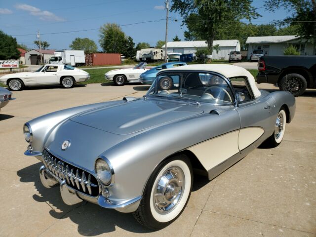 Chevrolet Corvette 1956 image number 10