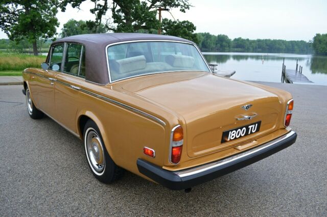 Rolls-Royce Silver Shadow 1974 image number 6