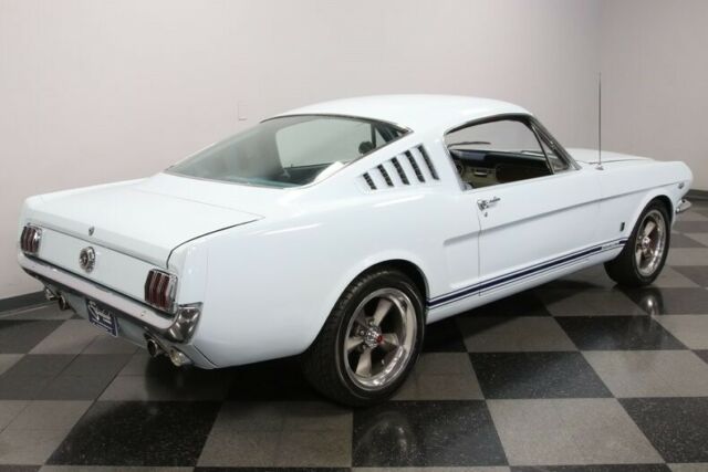 Ford Mustang 1965 image number 12