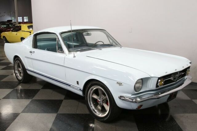 Ford Mustang 1965 image number 16