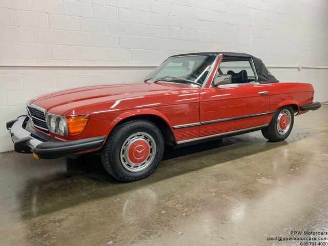 Mercedes-Benz SL-Class 1977 image number 19