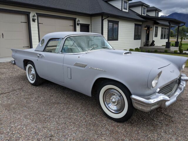 Ford Thunderbird 1957 image number 1