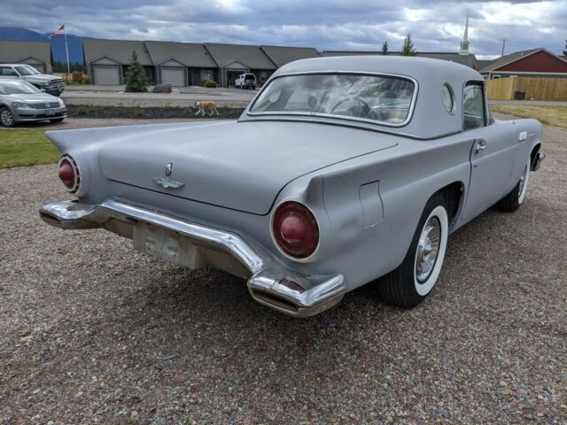 Ford Thunderbird 1957 image number 11