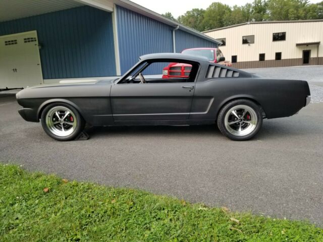 Ford Mustang 1965 image number 3