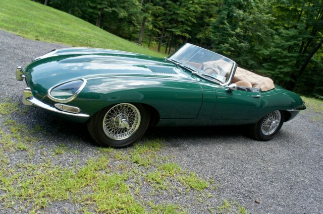 Jaguar E-Type 1961 image number 0