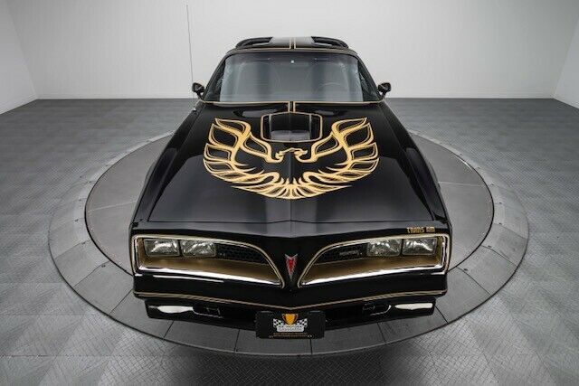 Pontiac Trans Am 1977 image number 0