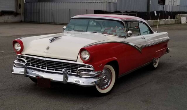 Ford Fairlane 1956 image number 0