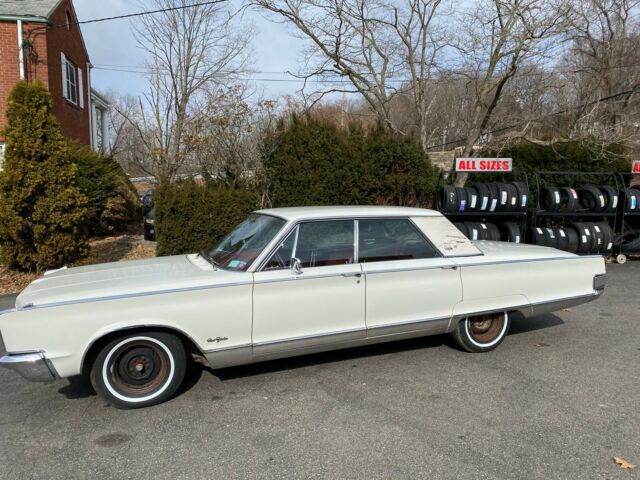 Chrysler New Yorker 1966 image number 10