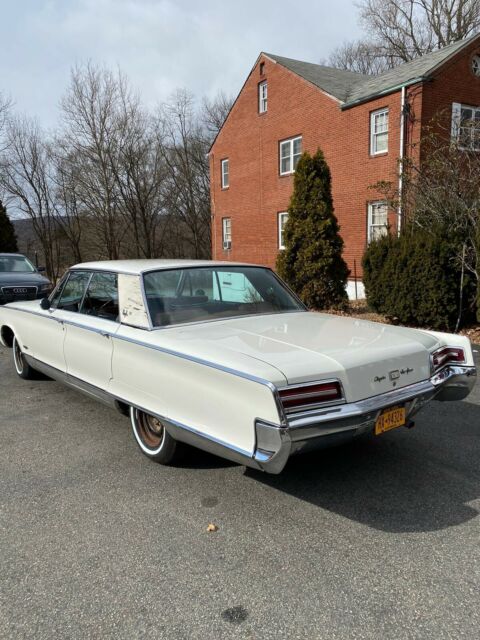 Chrysler New Yorker 1966 image number 32